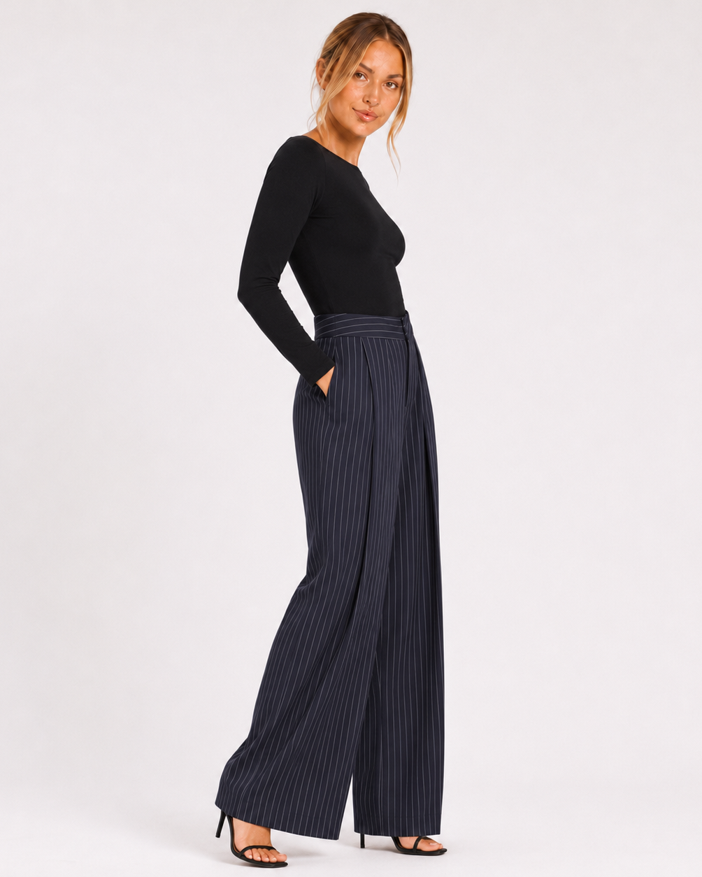MAISON STRIPED PLEATED WIDE-LEG PANTS Millie Blue